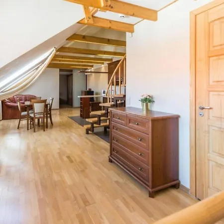 3 X Free Parking X Self Check-in *